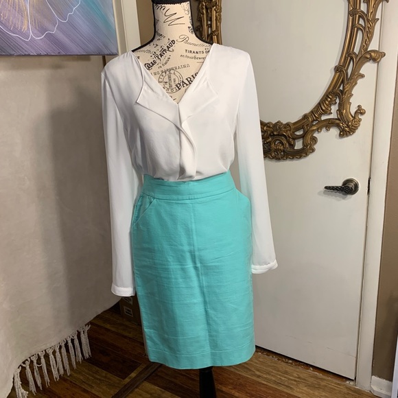 J. Crew Dresses & Skirts - The pencil skirt J.Crew slit in back zip up